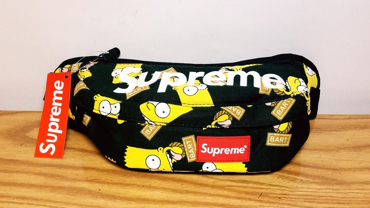 Supreme Fanny Pack Shoulder Bag Red for Sale in Wilmington, NC - OfferUp