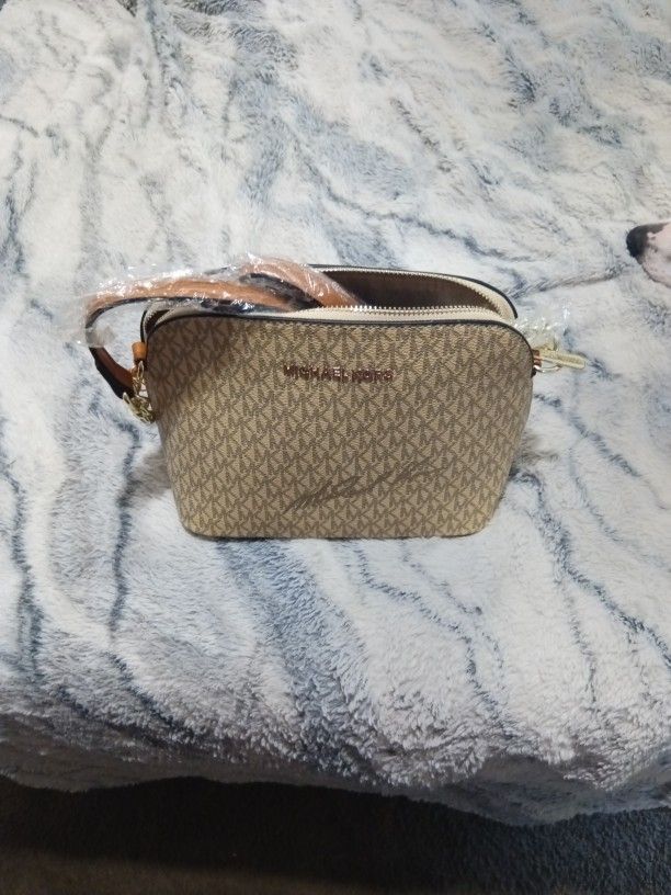 Micheal Kors Purse