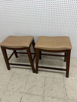 Barstools saddle style (2)