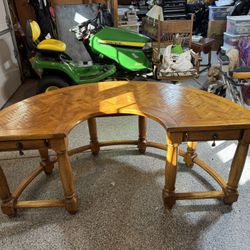 Mallery Hall Half Circle Desk with Lattice Style Desktop