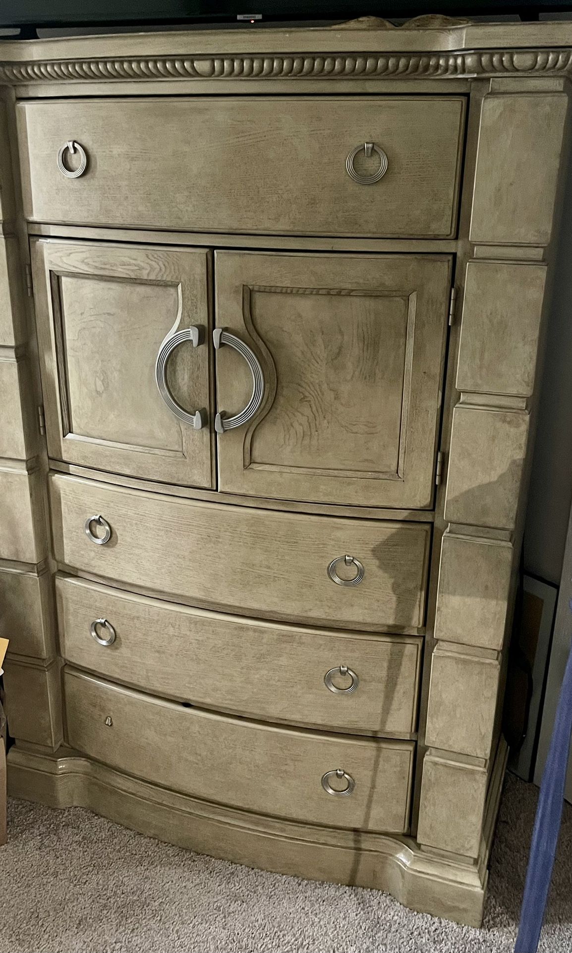 Armoire