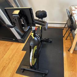 Proform Tour De France CBC Interactive indoor cycle