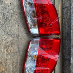 Toyota Corolla Rear Outer Tail Lights Pair
