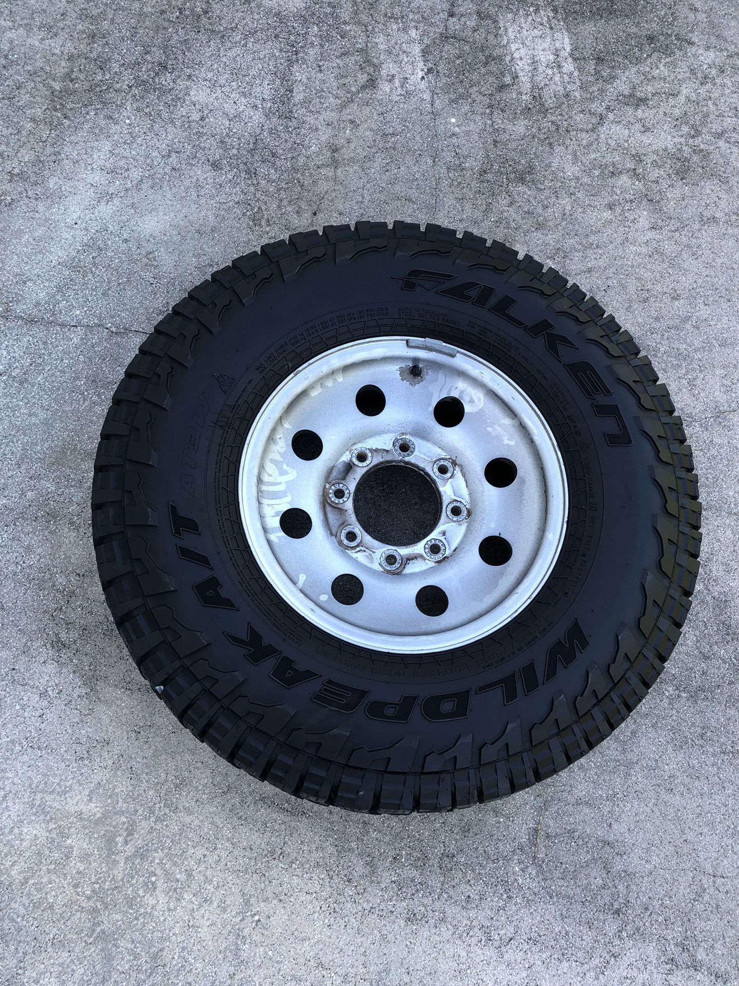 F-250 Stock Wheels and Tires