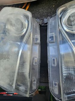 2015 Chevy colorado front headlights