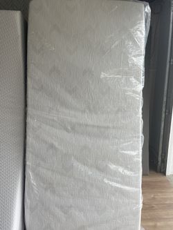 Twin XL Memory Foam Mattress