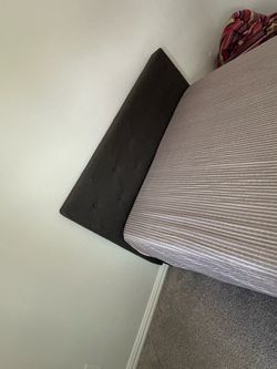 Queen platform bed with mattress