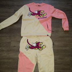 Men's track suit size large