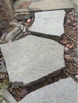 Giant 2-3’’Charcoal flagstone