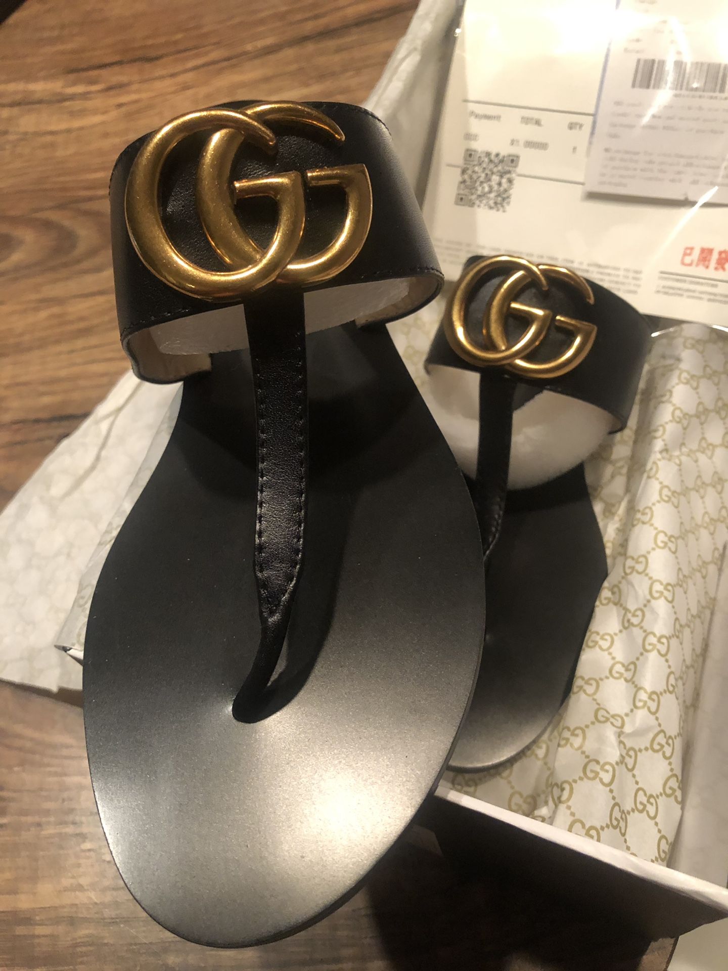 Gucci sandals