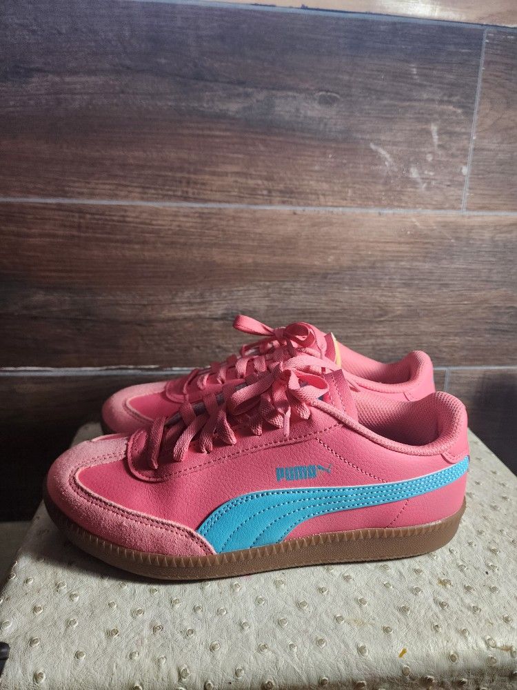 Puma Pink & Blue Speedcats– Women’s 7.5 – Worn Twice – Great Condition