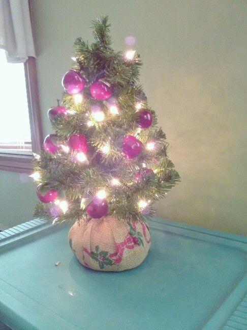 Mini Christmas tree 16"