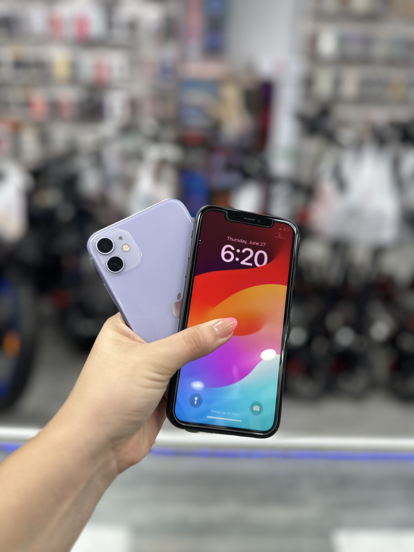iPhone 11 Unlocked for Sale in Bvl, FL OfferUp