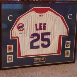 Framed Chicago Cubs PSA DNA Signed Derek Lee Jersey with PSA DNA Certificate only.... Plus 94 lot of Chicago Cubs world series papers only $50  See Ou