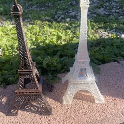 Eiffel Tower. Centerpiece 
