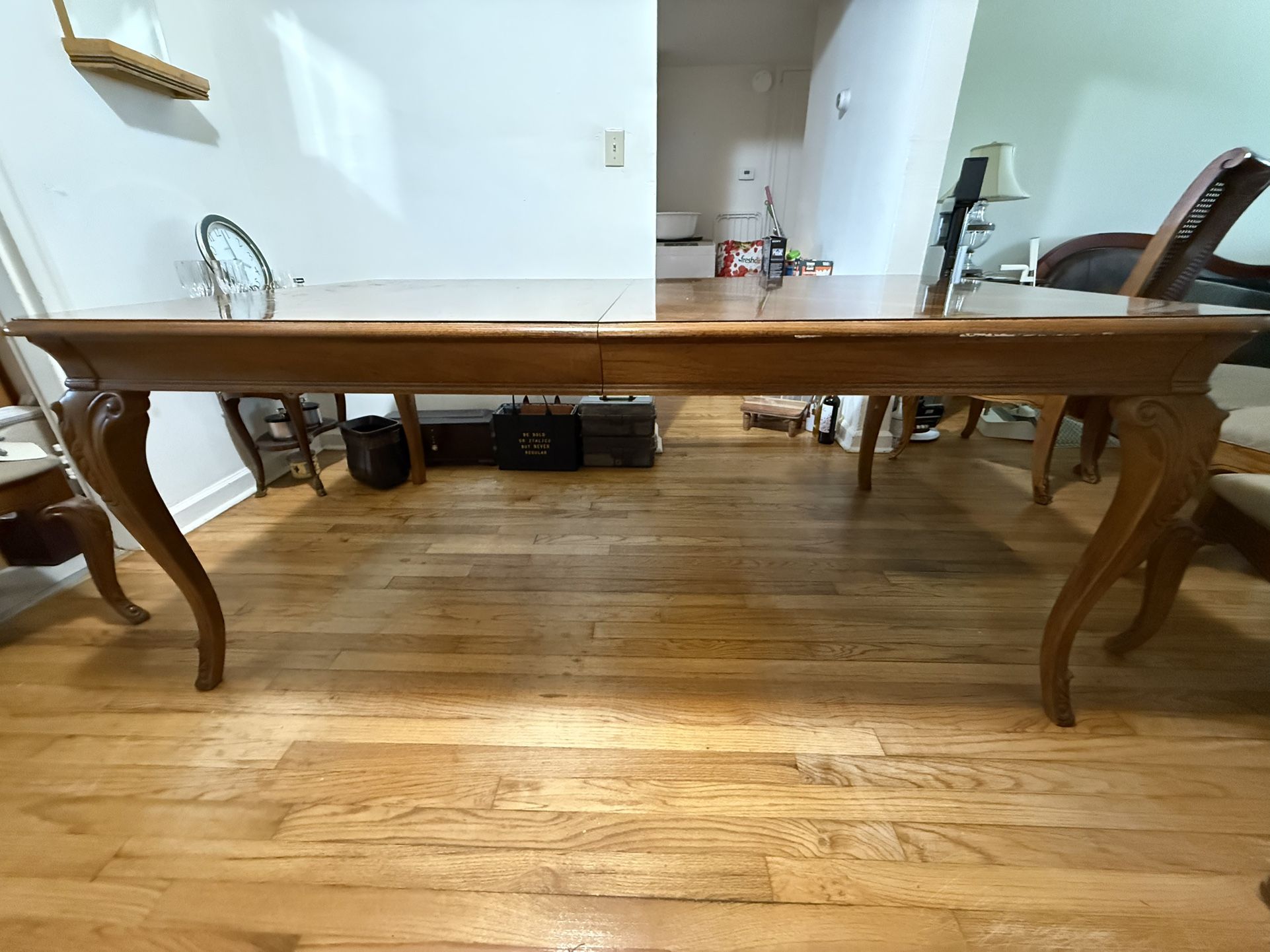 Dining Table and 6 Chairs