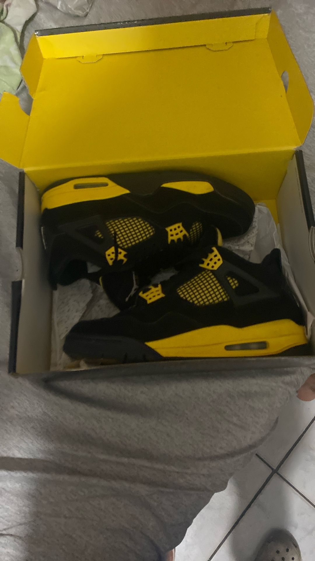 Jordan 4 Retro Yellow Thunder