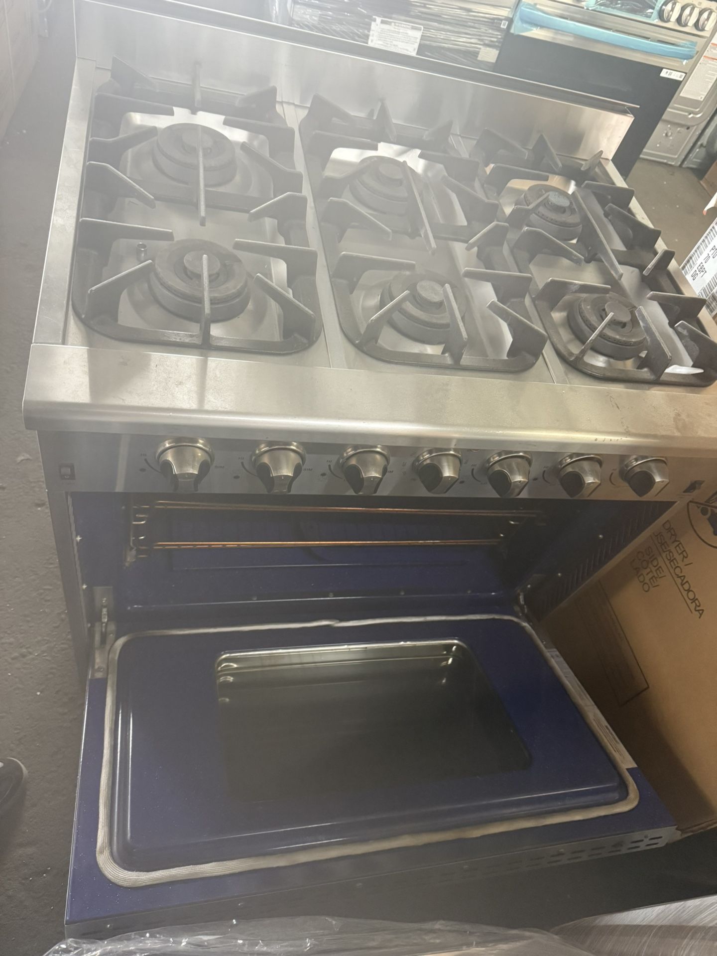 36” NXR Pro Style. slide In Gas Range Stainless Steel 5.2 Cu Ft Convection Oven Blue Interior