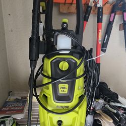 Pressure washer