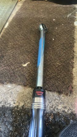 HUSKY TORQUE WRENCH