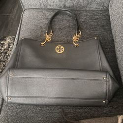 Tory Burch -Authentic Leather Purse 