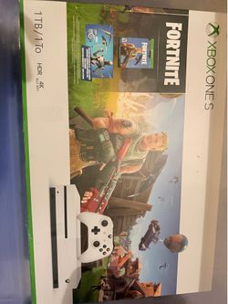 Xbox One S 1TB Fortnite Edition (with box)