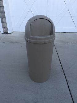 Rubermaid trash can