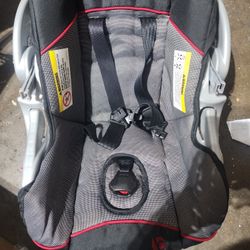 Babytrend Baby Car Seat With Base