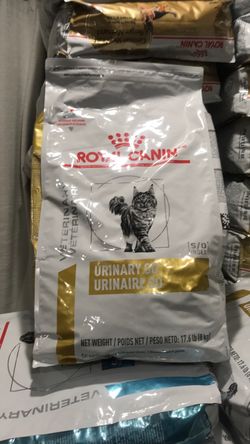 Royal Canin  Cat Food Urinary SO 17.6 lbs