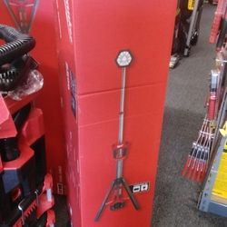 MILWAUKEE M18 DUAL POWER TOWER LIGHT (TOOL ONLY)