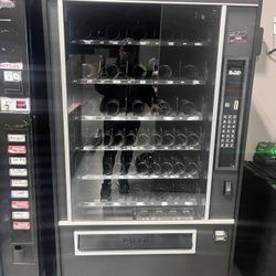 USI 3015A Snack Machine- vending machine