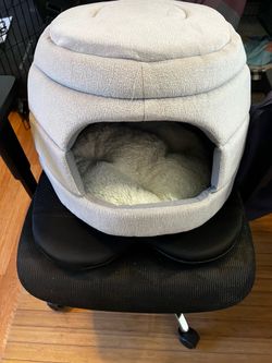 ✨ Made4Pets 2-in-1 Foldable Soft Velvet Cat House – Grey ✨