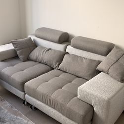 Comfortable Sofa in Excellent Condition – Like New