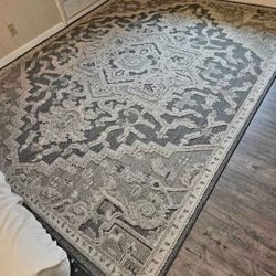 Nautica High/Low Textured Gray tones 8ft. x 12 ft. Medallion Area Rug