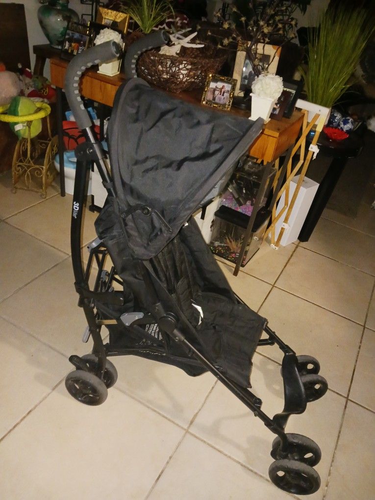 3d Lite Weight Like New Stroller 24 Firm