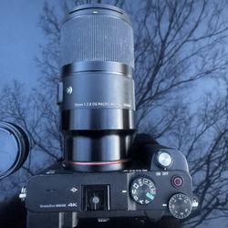 Sigma 70mm F/2.8 Macro Sony E Mount
