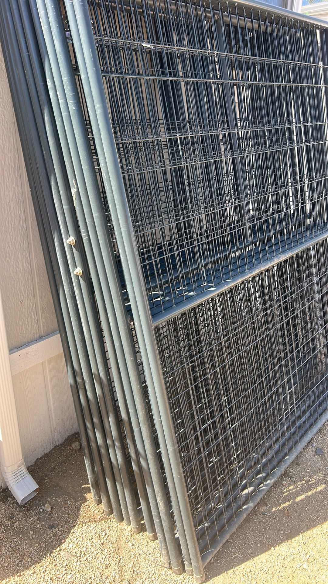 Retriever Dog Kennel