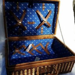 Vintage Limited Edition Grey Goose Picknic Basket