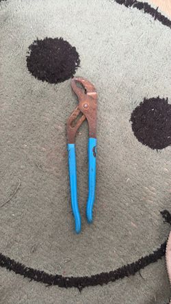 Channellock tongue and groove plier