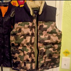 Camo Vest Sweater Size M  (Age 8-9yrs)