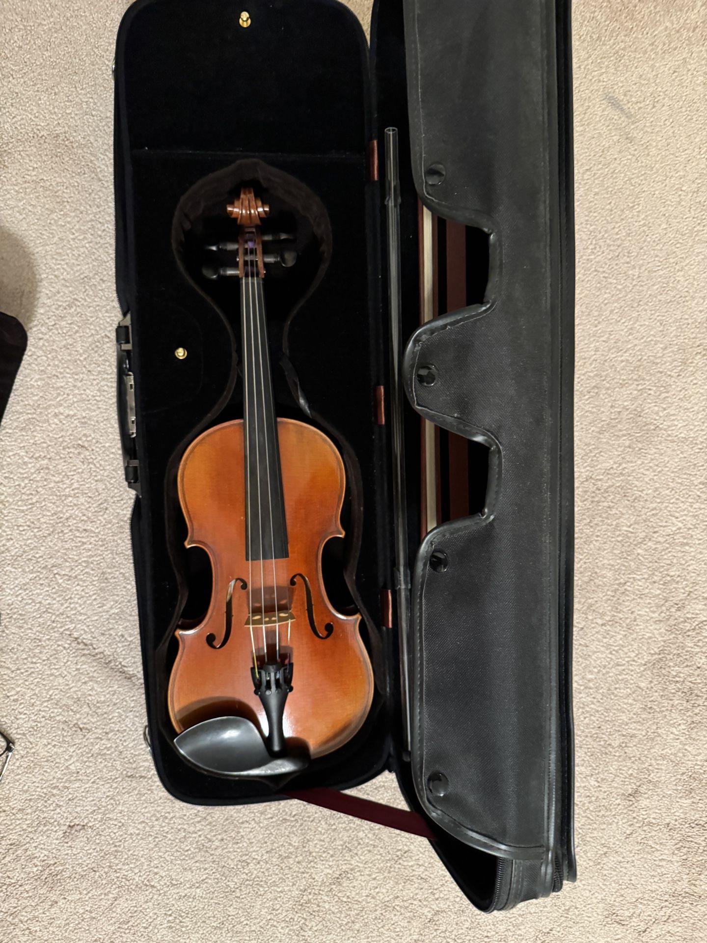 Eastman Strings Violin