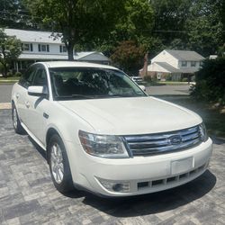 2009 Ford Taurus