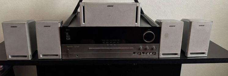Harman Kardon AVR 130 Receiver + 5 Sony Surround Speakers