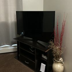 Tv & Tv Stand
