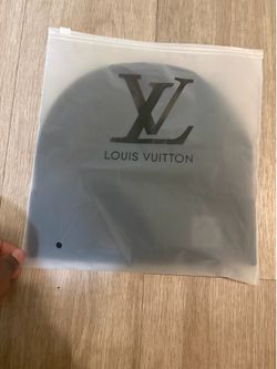 BLACK L V BEANIE