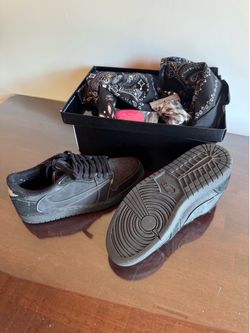 Travis Scott Black Phantom