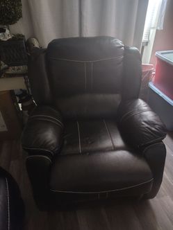 2 PC leather recliner living room set