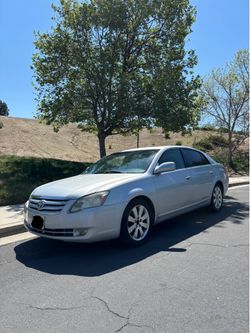 2005 Toyota Avalon
