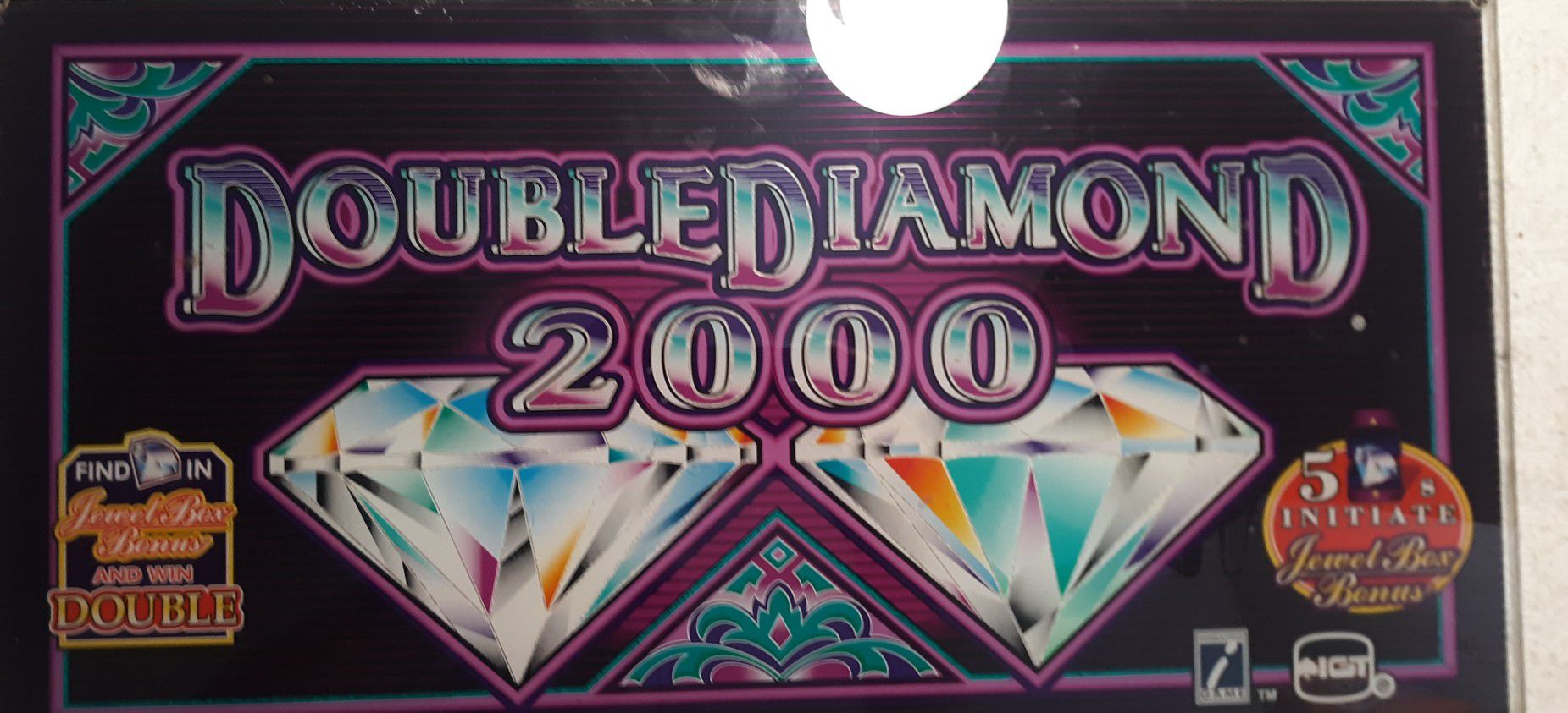 Diamond 2000 collection slot machine glass