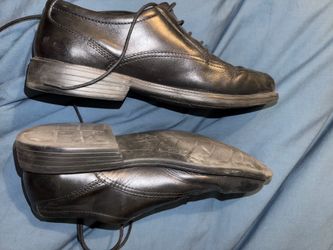 Bostonian black dress shoes